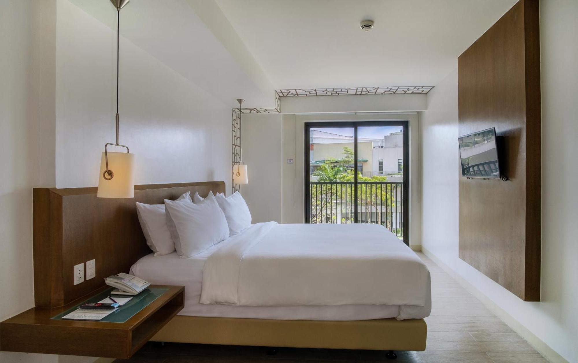 Quest Hotel Tagaytay Тагайтай Экстерьер фото